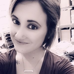 Meet your Posher, Whitney